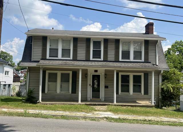 Property at 365 Mooreland Ave, Harrodsburg, KY 40330, 4 beds, 2 baths