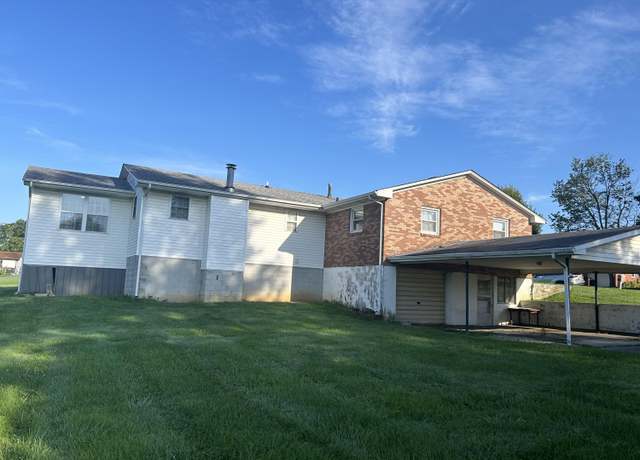Property at 752 Wayland Dr, Winchester, KY 40391, 4 beds, 2 baths