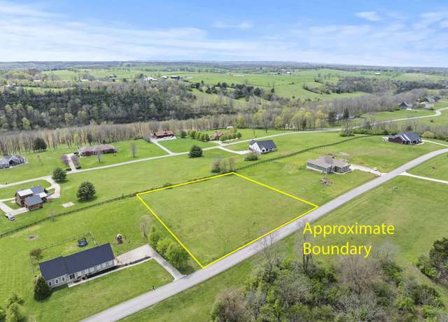 Property at 165 Meadow Lake Dr, Lancaster, KY 40444