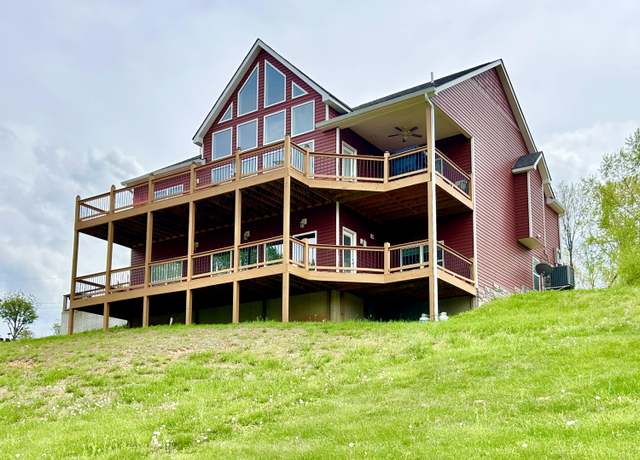 Property at 262 George St, Somerset, KY 42503, 8 beds, 4 baths