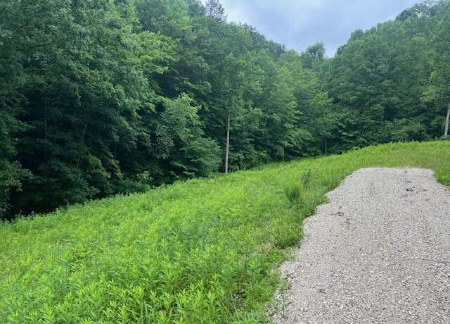 Property at 450 Shrilda Ln, Jackson, KY 41339, 2 beds, 2 baths