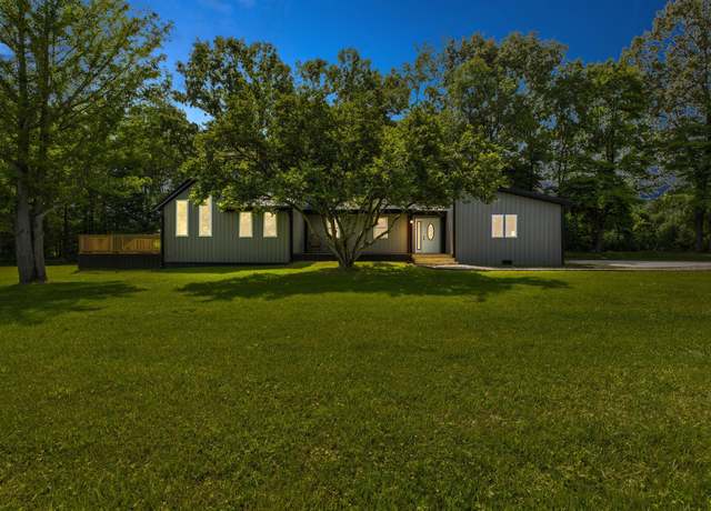 Property at 105 Karin Dr, Stanton, KY 40380, 3 beds, 2.5 baths