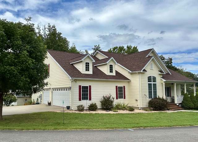 Property at 141 Cherokee Springs Ct, Jamestown, KY 42629, 4 beds, 2.5 baths