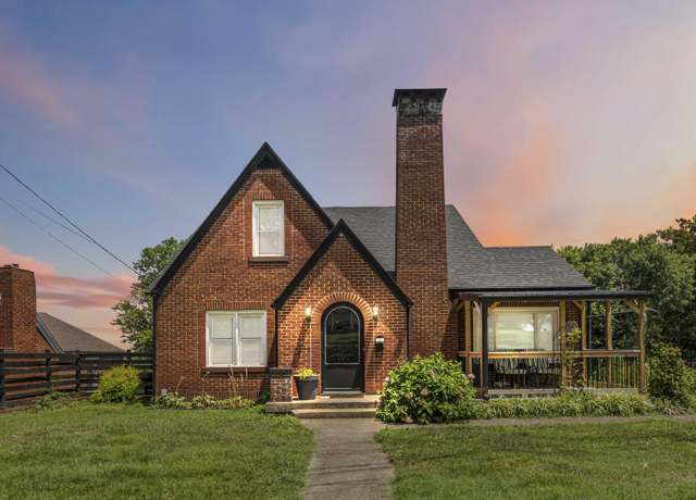 Property at 805 N Main St, Somerset, KY 42501, 5 beds, 3 baths