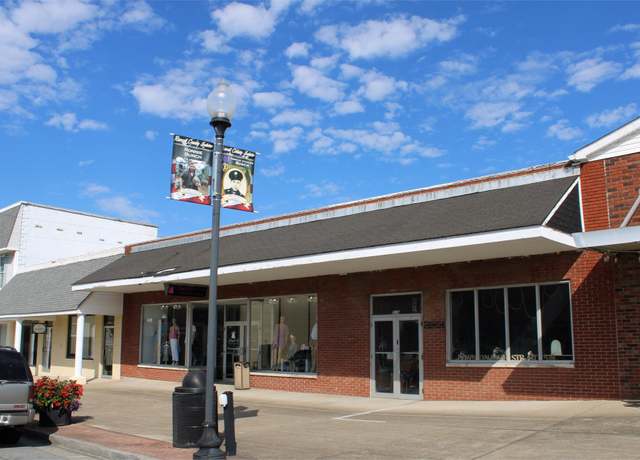 Property at 519 Main St, Russell Springs, KY 42642, 3 beds, 1 bath