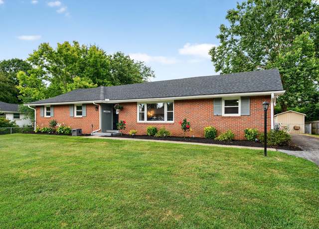 Property at 420 Coventry Ct, Lexington, KY 40503, 3 beds, 2 baths