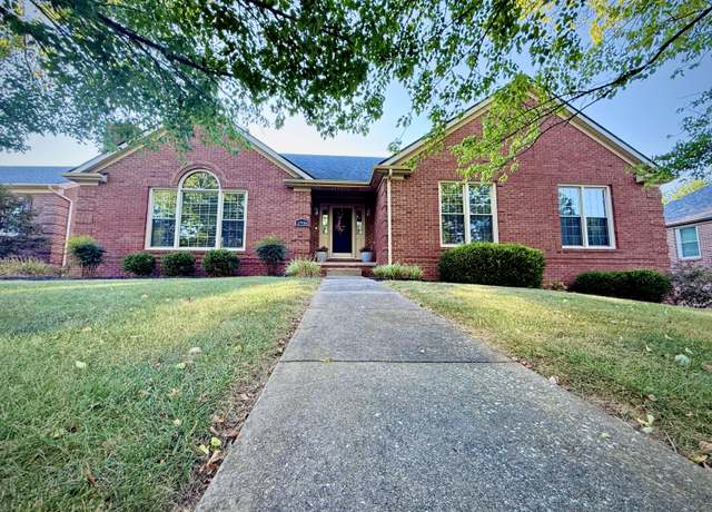 Property at 2704 Ashbrooke Dr, Lexington, KY 40513, 3 beds, 2.5 baths