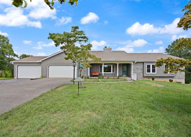 Property at 1636 Green Hill Estates Rd, Monticello, KY 42633, 5 beds, 3.5 baths
