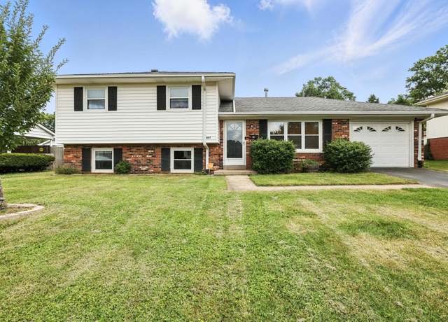 Property at 863 Pinkney Dr, Lexington, KY 40504, 4 beds, 1.5 baths