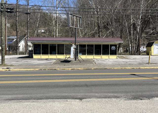 Property at 1313 E Main St, Cumberland, KY 40823