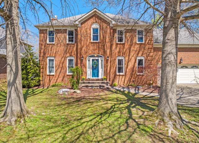 Property at 2413 Doubletree Ct, Lexington, KY 40514, 4 beds, 3 baths