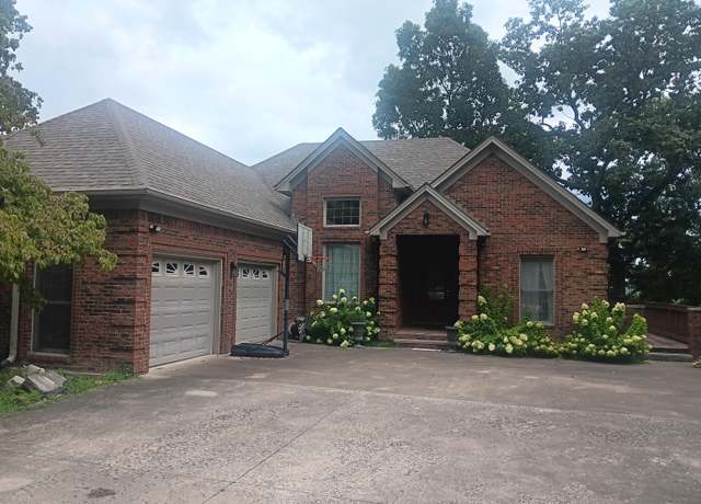 Property at 202 Oak Ridge Dr, Irvine, KY 40336, 4 beds, 3 baths