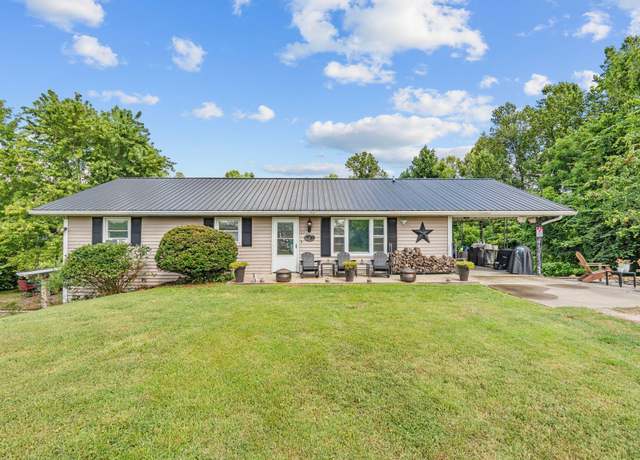 Property at 13 Lairson Rd, Campton, KY 41301, 3 beds, 1.5 baths