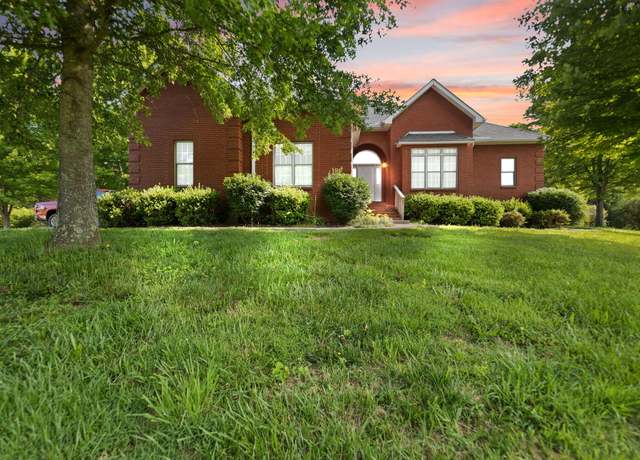 Property at 225 Hilltop Rd, East Bernstadt, KY 40729, 3 beds, 2.5 baths