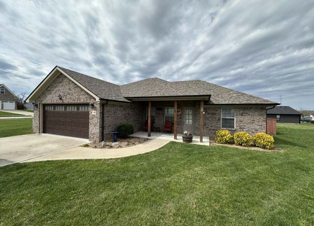 Property at 308 Divine Dr, Richmond, KY 40475, 3 beds, 2 baths