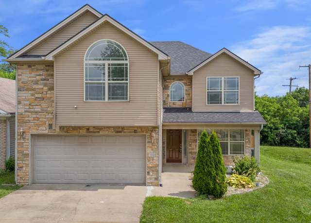 Property at 1686 Millbank Rd, Lexington, KY 40511, 4 beds, 2.5 baths