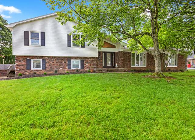Property at 123 Fairway Dr, Nicholasville, KY 40356, 3 beds, 2.5 baths