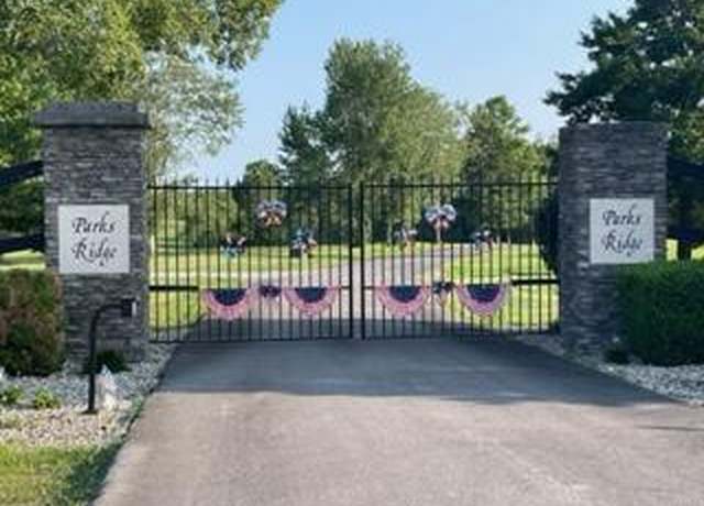 Property at 105 Cascade Cir, Russell Springs, KY 42642
