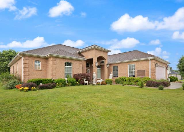 Property at 115 Greenside Dr, Somerset, KY 42501, 3 beds, 2.5 baths