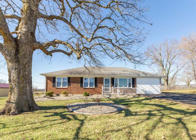 Property at 9412 Harrodsburg Rd, Wilmore, KY 40390, 3 beds, 1 bath