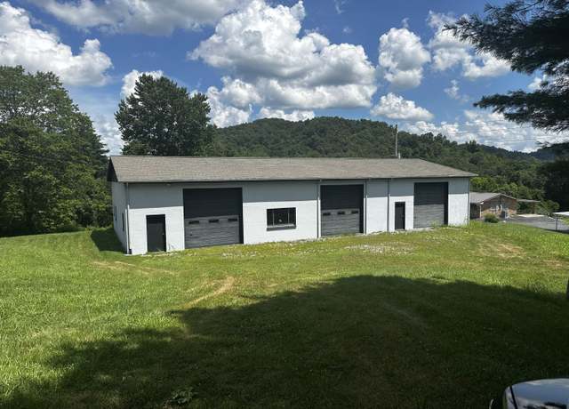 Property at 272 Valentine Branch Rd, Cannon, KY 40923, 0.5 baths
