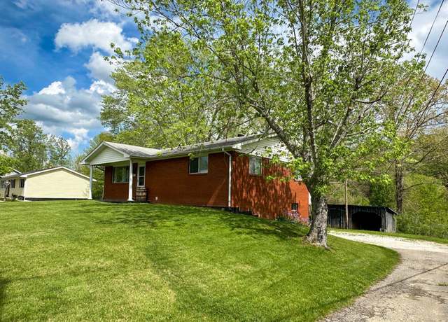 Property at 235 Maple Ln, Morehead, KY 40351, 3 beds, 2 baths