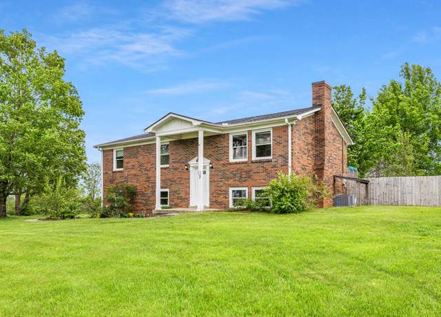 Property at 309 Hackett Pike, Richmond, KY 40475, 3 beds, 2 baths