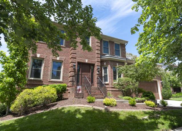 Property at 913 Marbella Ln, Lexington, KY 40515, 5 beds, 3.5 baths