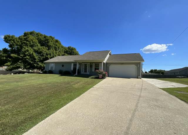 Property at 728 Hideaway Dr, Somerset, KY 42503, 3 beds, 2 baths