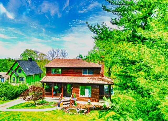 Property at 241 Beams Dr, Harrodsburg, KY 40330, 4 beds, 2.5 baths