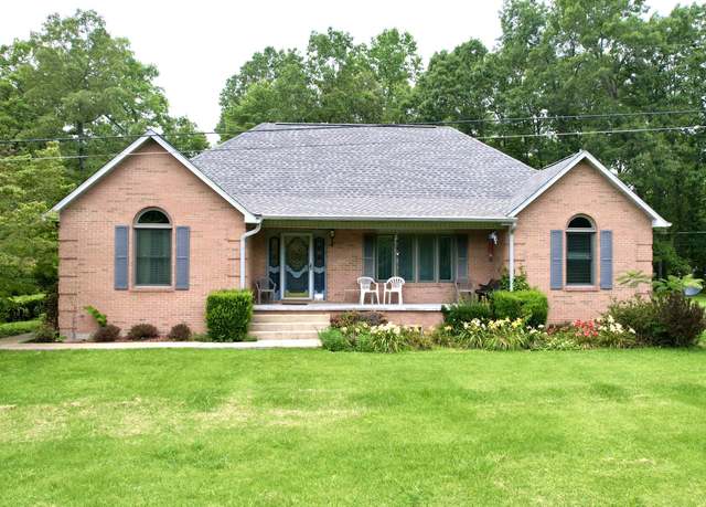 Property at 945 Flatwoods Rd, Corbin, KY 40701, 3 beds, 2 baths