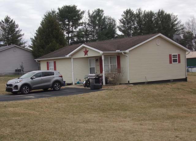 Property at 1145 Clifty Hill Rd, Somerset, KY 42503, 3 beds, 2 baths