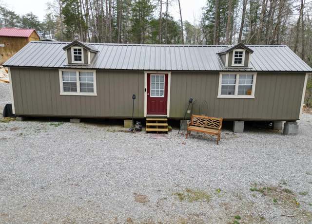 Property at 109 Colleen Dr, Burnside, KY 41519, 2 beds, 1 bath