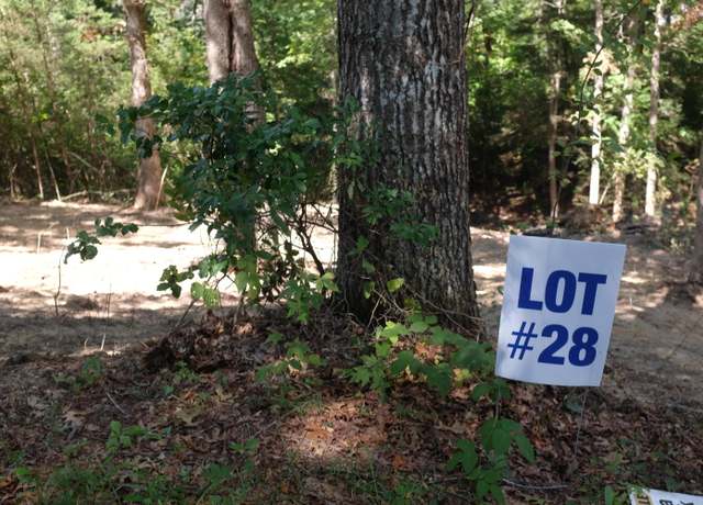 Property at 28 Cliff Line Dr, London, KY 40744