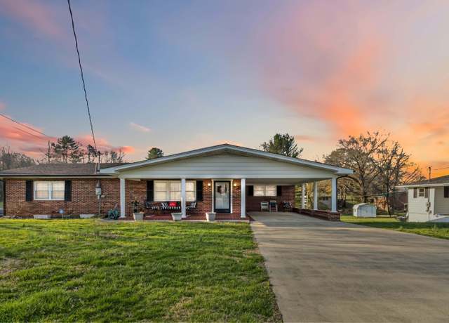 Property at 511 Moore Rd, Williamsburg, KY 40769, 3 beds, 2 baths