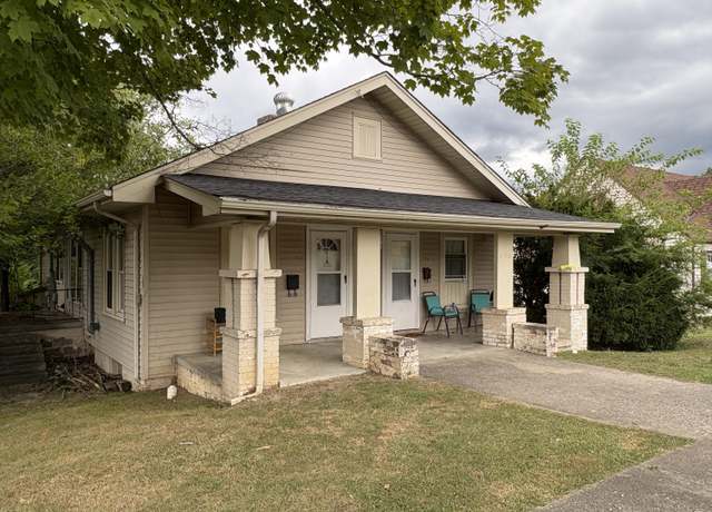 Property at 207-209 Johnson Addition, London, KY 40741, 3 beds, 2 baths