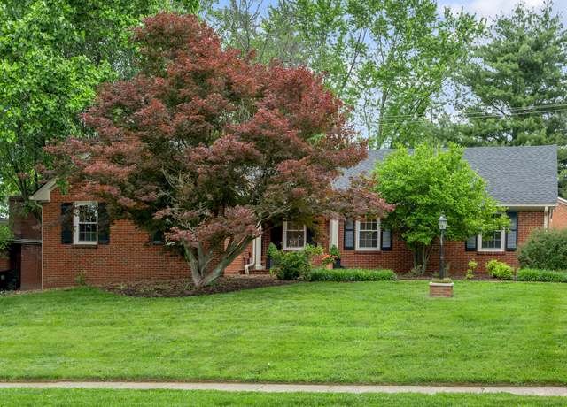 Property at 561 Albany Rd, Lexington, KY 40502, 3 beds, 2.5 baths