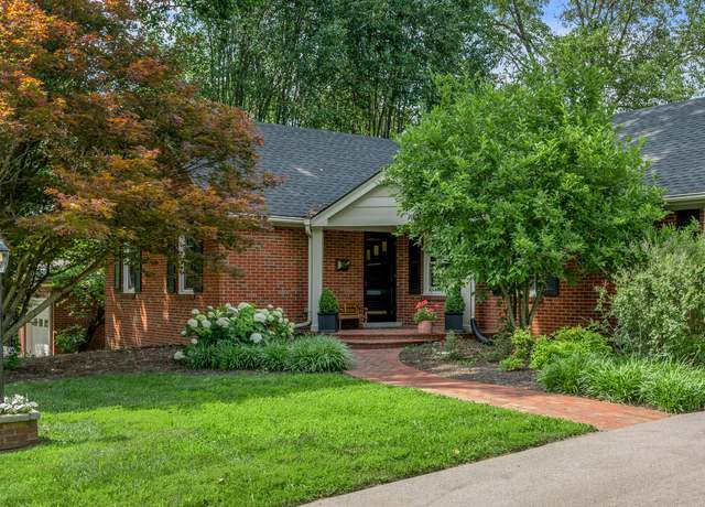 Property at 561 Albany Rd, Lexington, KY 40502, 3 beds, 2.5 baths