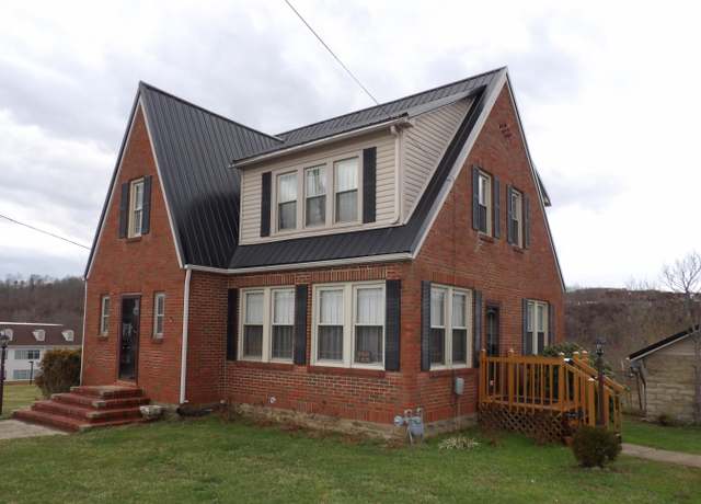 Property at 477 Main St, West Liberty, KY 41472, 4 beds, 2.5 baths