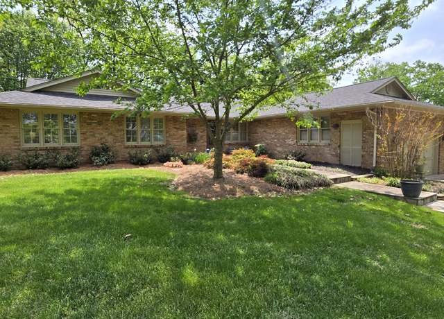 Property at 218 Chippewa Ln, London, KY 40741, 3 beds, 2.5 baths