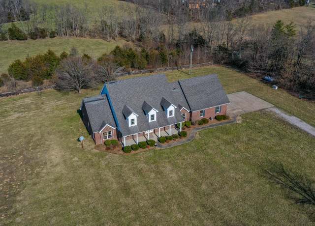 Property at 505 Rose Ln, Harrodsburg, KY 40330, 4 beds, 3 baths