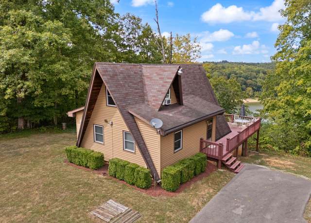 Property at 372 White Oak Dr, Nancy, KY 42544, 4 beds, 2 baths