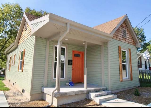Property at 310 West Chestnut St, Nicholasville, KY 40356, 2 beds, 2 baths