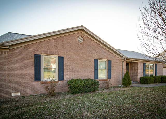 Property at 1106 Man O War Dr, Frankfort, KY 40601, 3 beds, 2 baths