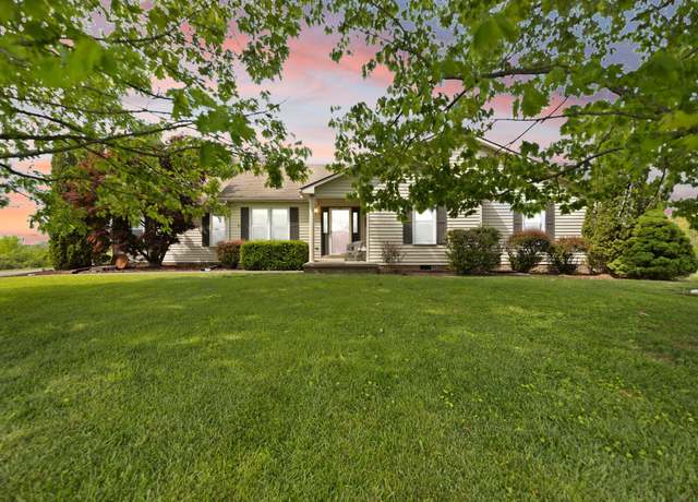 Property at 111 Woodridge Way Way, Berea, KY 40403, 3 beds, 2 baths