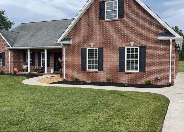 Property at 3011 Sunset Dr, Corbin, KY 40701, 4 beds, 2.5 baths