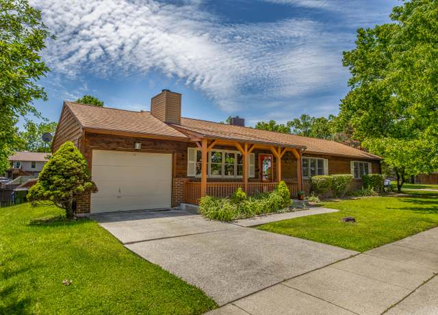 Property at 428 Patchen Dr, Lexington, KY 40517, 3 beds, 2 baths