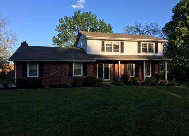 Property at 201 Cypress Rd, Versailles, KY 40383, 4 beds, 2.5 baths