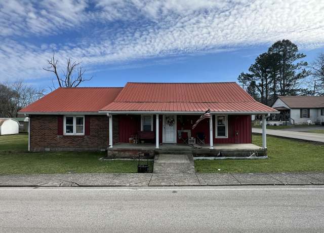Property at 502 East Third St, London, KY 40741, 3 beds, 1.5 baths