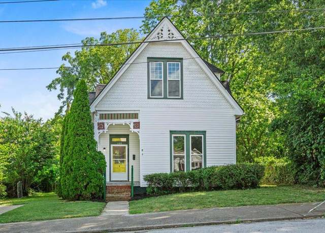 Property at 108 E Broadway Ave, Richmond, KY 40475, 3 beds, 2 baths
